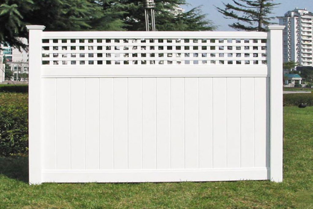 white privacy fence with square lattice